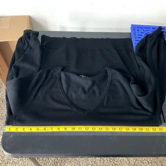 Torrid‎ Sweater Women 2X Black Puff Sleeve V-Neck Ribbed Hem Knit - Picture 10 of 11